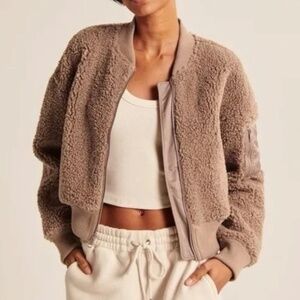 Abercrombie & Fitch Cropped Teddy Sherpa Bomber Jacket - Camel / Tan | Size XS